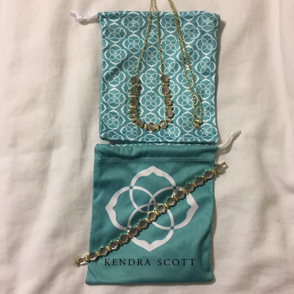 Kendra Scott Color Bar set Tammy & Tara